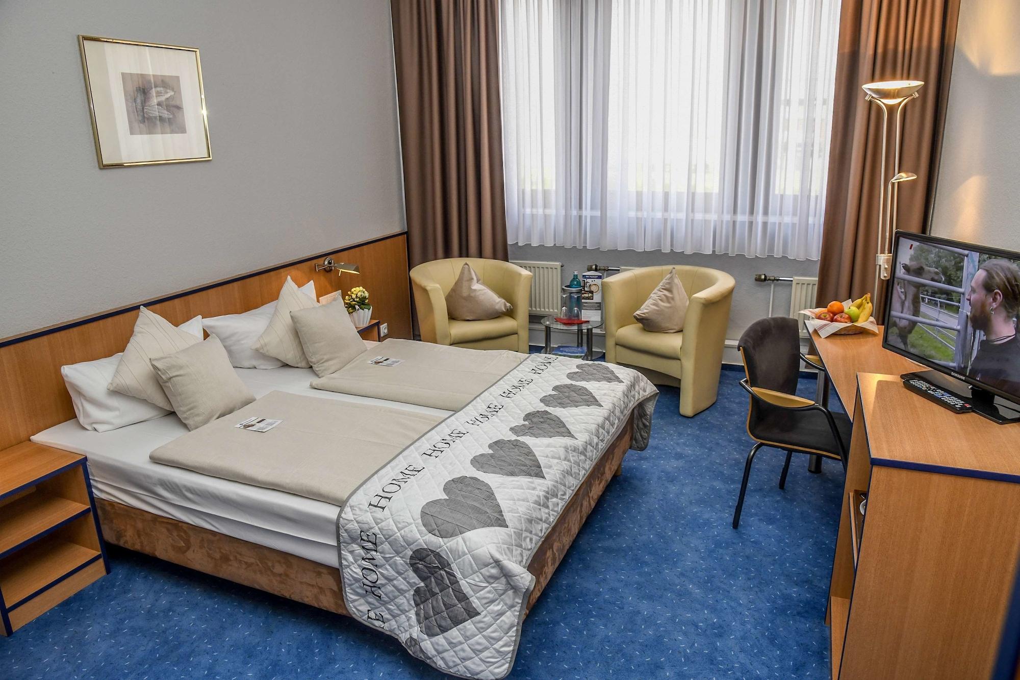 เบสต์ เวสเทิร์น คอมฟอร์ต บิสซิเนส โฮเต็ล Hotel นอยส์ ภายนอก รูปภาพ