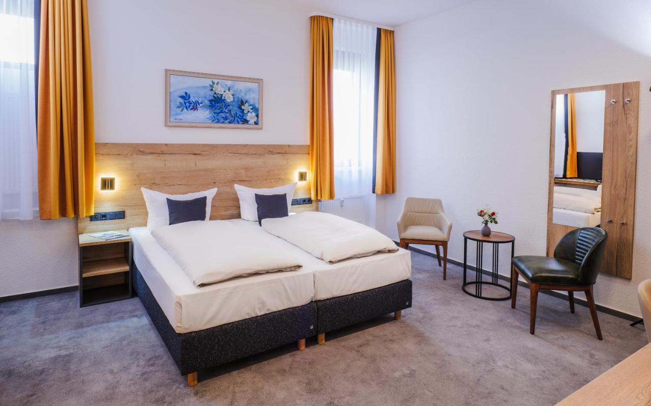 เบสต์ เวสเทิร์น คอมฟอร์ต บิสซิเนส โฮเต็ล Hotel นอยส์ ภายนอก รูปภาพ